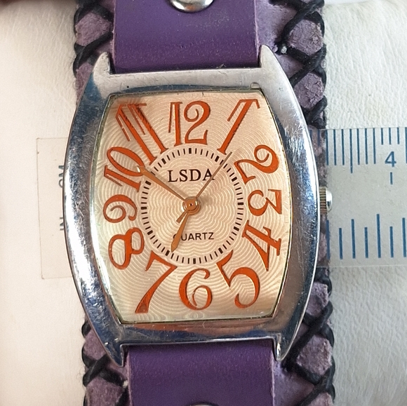 LSDA Purple Stainless Steel Leather Ladies Wrist Watch, New Battery - Picture 7 of 7